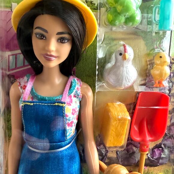 Barbie Farmer Doll with Accessories 194735176144 - Picture 2 of 4